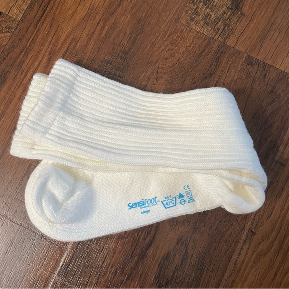 SENSIFOOT compression diabetic socks, size Large, NWOT - Picture 3 of 5